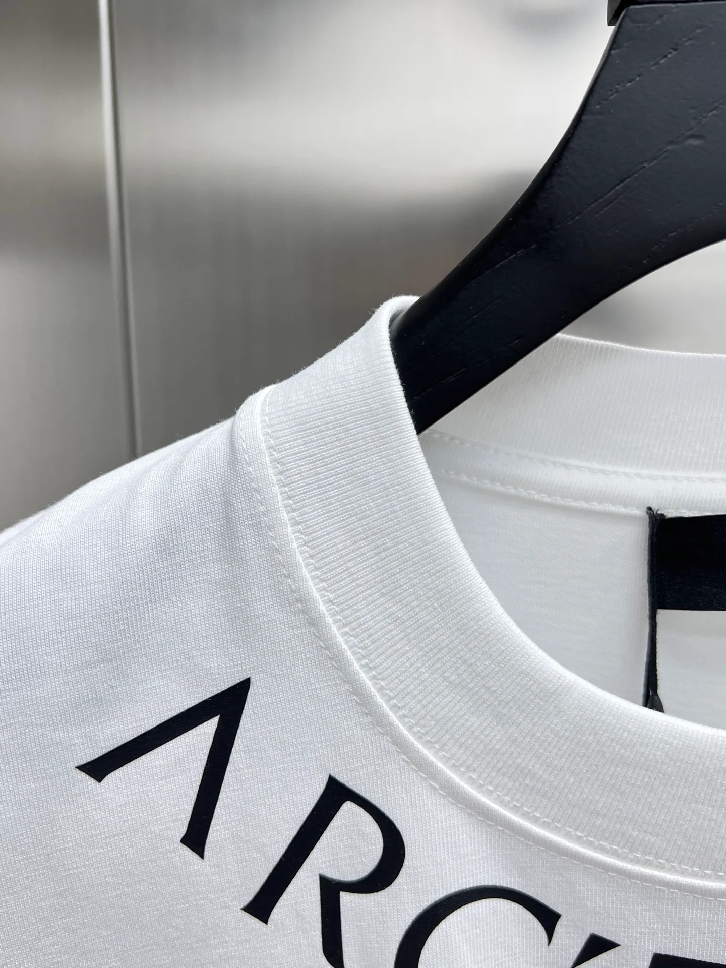 arcteryx🌟New Arrival T T Hot Sale 99 🐎🐎Size：S-XXL Black White 2 Size S 110 54 69 21 M 114 56 71 22 L 118 58 73 22 XL 122 60 75 23 2XL 126 62 77 23